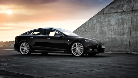 Tesla, comenzi de 10 miliarde de dolari, în doar 36 de ore de la prezentarea noului model de mașină electrică