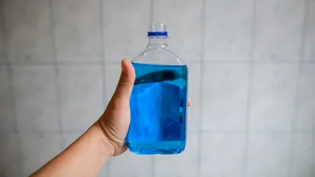 CRUNT. Ce se întâmplă în corpul tău dacă bei spirt cu alcool metilic, explică medicul Tudor Ciuhodaru