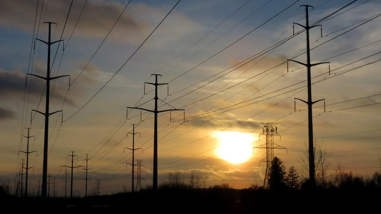 ENERGIE. Capitala, în întuneric! Ce alte județe rămân fără electricitate