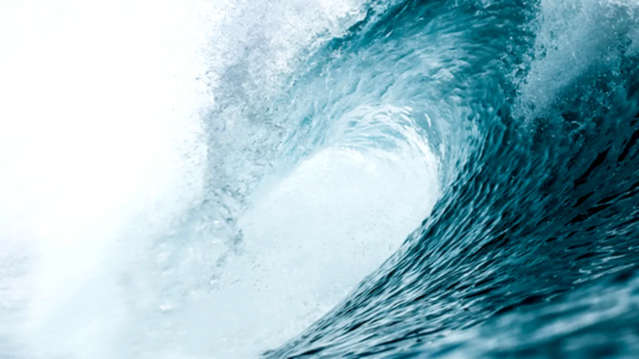 Imagini spectaculoase cu cel mai mare val înregistrat vreodată. VIDEO