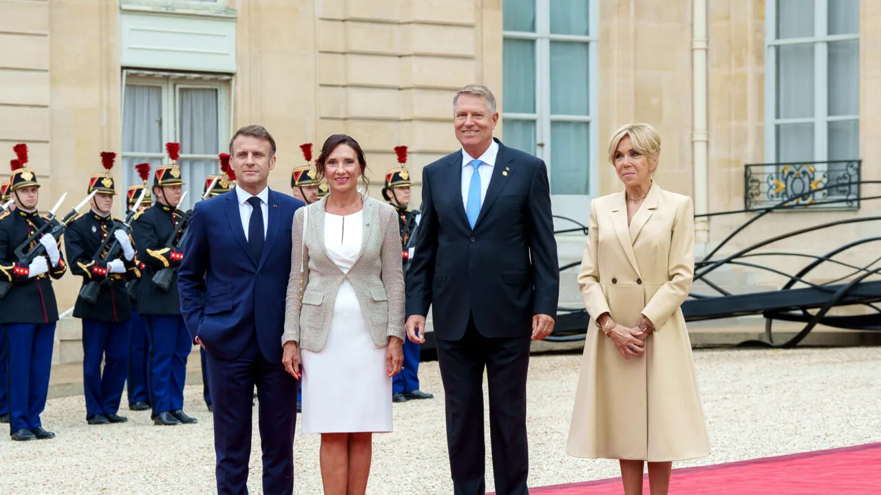 Klaus Iohannis și prima doamnă au participat la ceremonia de deschidere a Jocurilor Olimpice de la PARIS