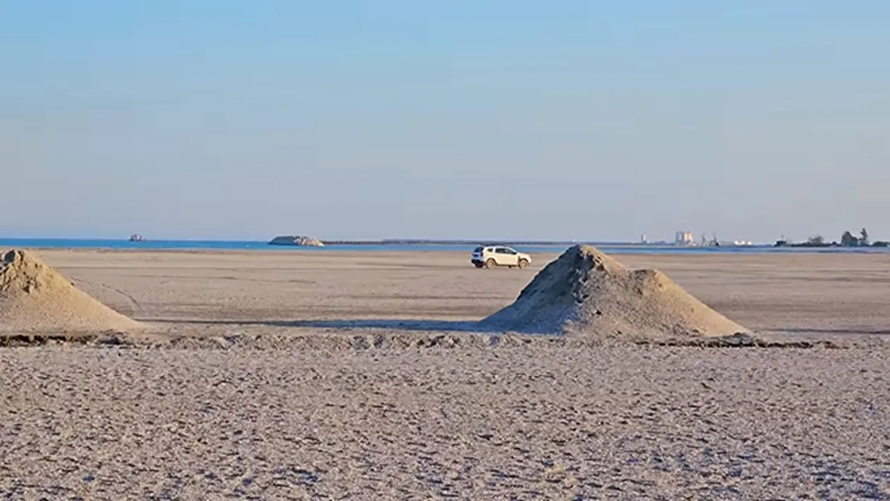 Ironii savuroase pe internet după extinderea unei plaje din stațiunea Venus: 