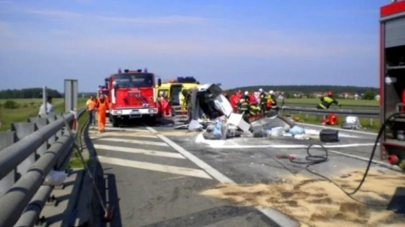 Șapte persoane au murit în Polonia, într-un accident în care a fost implicat un autocar ucrainean