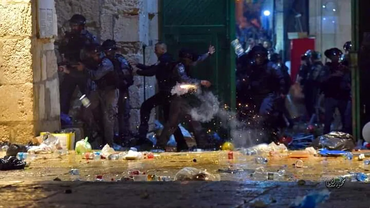 Ierusalimul, sub asediu. Cvartetul ONU-UE-SUA-Rusia se implică de urgență. Erdogan ridică la luptă lumea musulmană (Galerie FOTO & VIDEO)