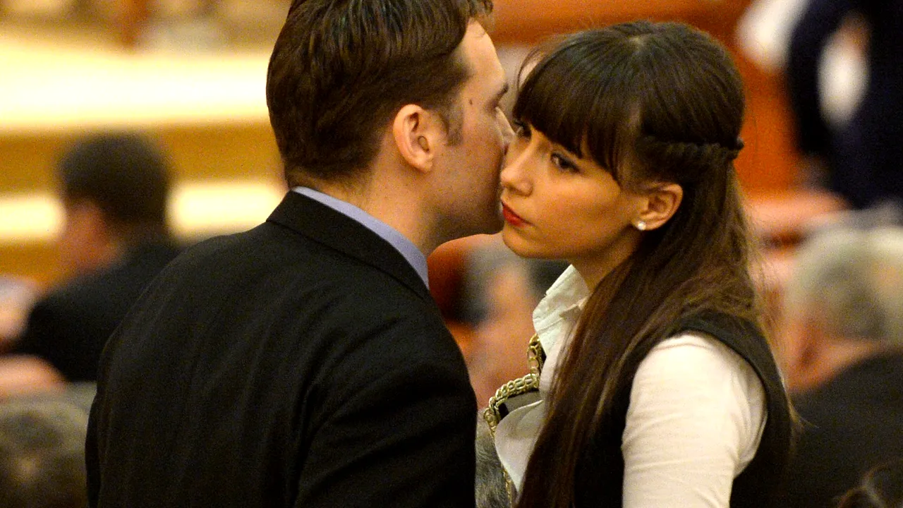 Despărțirea anului în politica românească pentru un lider PSD. A cerut-o de soție, dar l-a refuzat. GALERIE FOTO cu cea mai frumoasa PSD-istă 