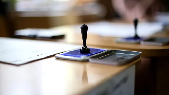 <span style='background-color: #dd3333; color: #fff; ' class='highlight text-uppercase'>ALEGERI 2024</span> Vot în țară la PARLAMENTARE. Numărul alegătorilor care au votat a depășit 35%. Peste 6 milioane de oameni au mers la urne