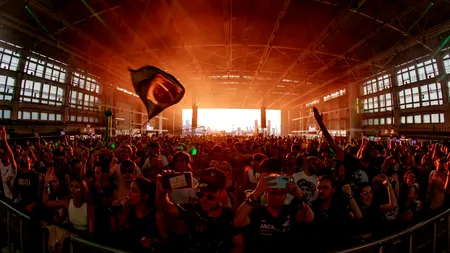 Agenții firmelor de pază, instruiți de specialiștii antidrog cum să caute stupefiante la marile festivaluri de muzică