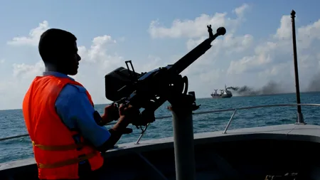 Petrolier ATACAT cu rachete în Marea Roșie. La bordul navei se află 25 de persoane