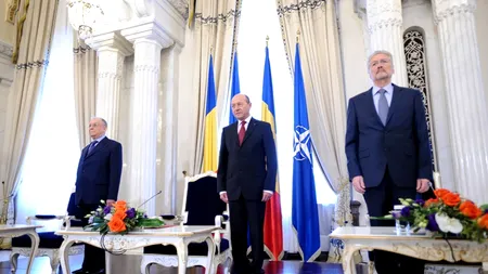 Traian Băsescu: „Am îngenuncheat