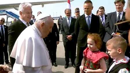VIDEO: Papa Francisc și-a început vizita în Ungaria. Cum a fost primit la Budapesta / Suveranul Pontif se va întâlni cu Viktor Orban