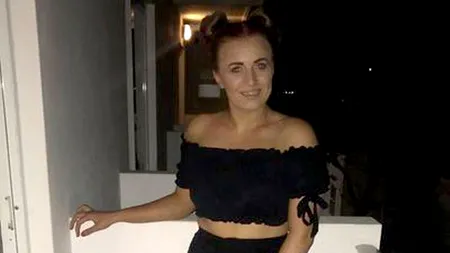 O tânără a descoperit o pată roșie de „proveniență necunoscută