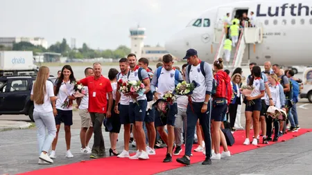 Lotul de canotaj al României, primit la Salonul Oficial al Aeroportului Henri Coandă! „Tricolorii” au cucerit cinci medalii de aur şi trei de bronz la Campionatele Europene