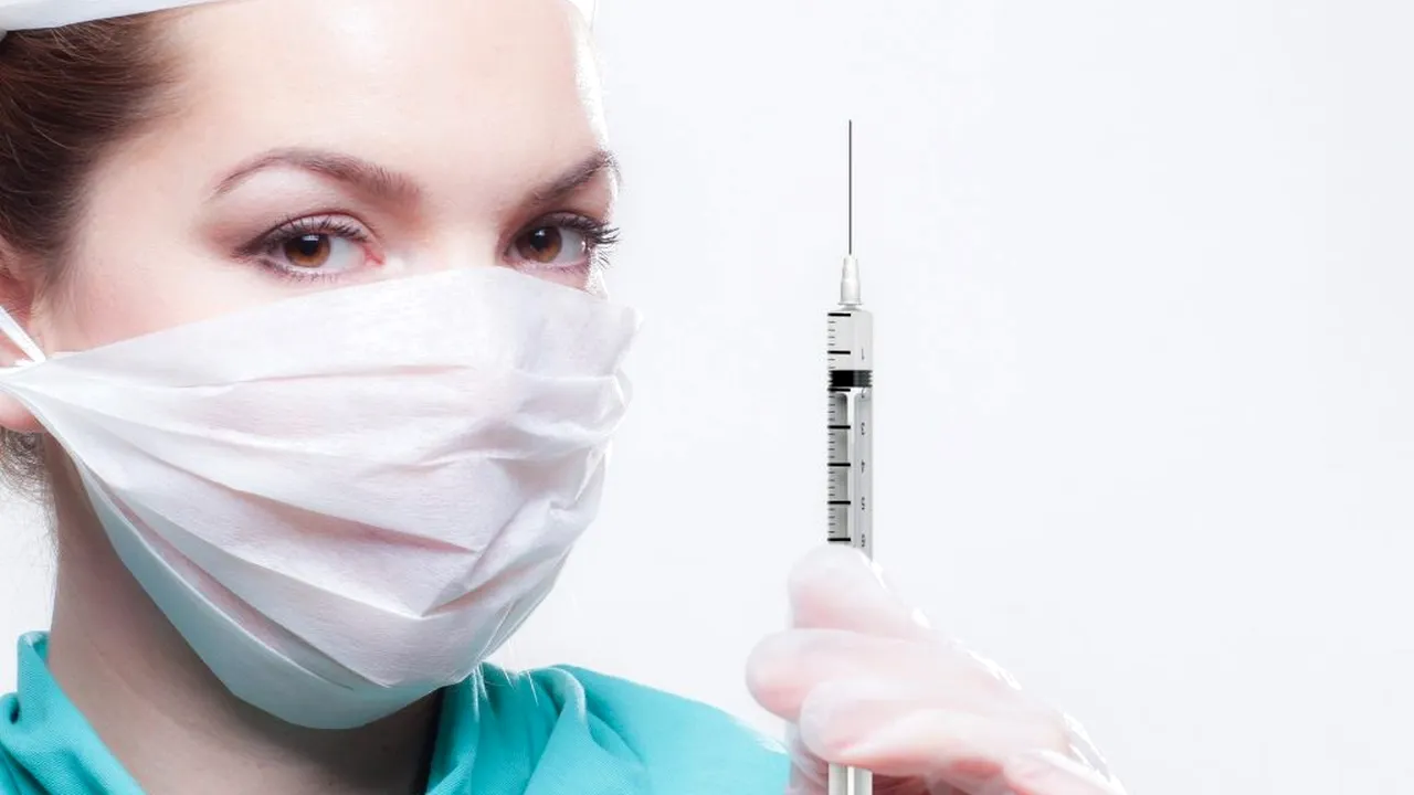 Cluj: Primii cinci vaccinați sunt medici la Spitalul de Boli Infecțioase