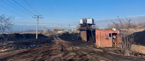 VIDEO | Tanchetele de la mina Husnicioara, trase pe dreapta de ITM Mehedinți. Minerii merg 5 kilometri pe jos până la carieră