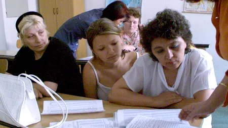 ADMITERE LICEU 2012, rezultate afișate pe EDU.RO. Cele mai slabe licee din țară. Ultima medie de admitere din București a fost 3,33