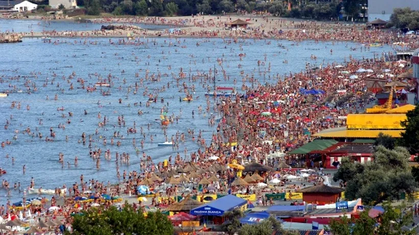 Românii trebuie să poarte masca sanitară de la 1 august pe litoralul românesc, în anumite zone turistice