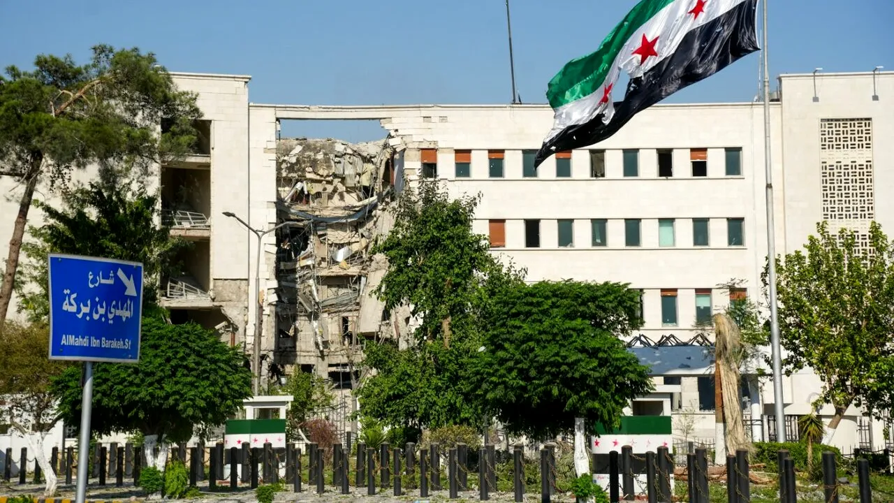 Statele Unite iau măsuri punctuale pentru a opri VIOLENȚELE din Siria. Israelul a bombardat Damascul în semn de solidaritate cu druzii