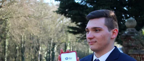 Cornel Micu, tânărul premiat de regina Elisabeta a II-a a Marii Britanii pentru rezultate excelente la învăţătură: Au fost peste 30 de ore de examen