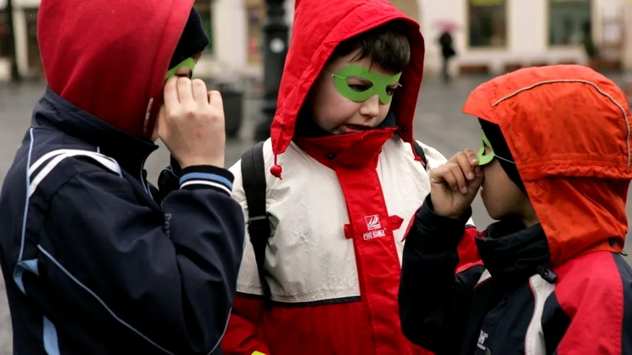 Alocațiile de stat și de hrană pentru copii ar putea fi majorate din 2015