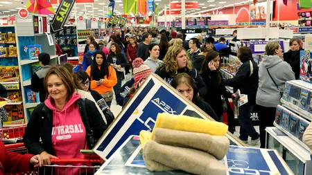 Câți bani au cheltuit americanii de Black Friday. Doar vânzările online au depășit 1 miliard de dolari