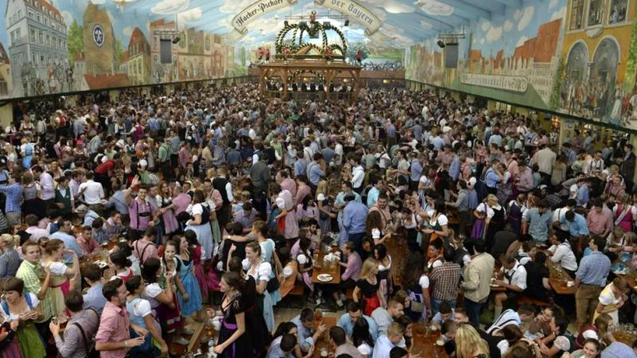 MEDIAFAX ZOOM. Ocktoberfest 2013, în imagini