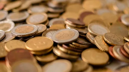 PANDEMIE. Guvernul a demarat consultările în vederea aplicării măsurii privind programul flexibil de muncă