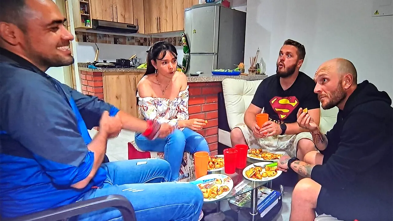 Bordea și Cortea au crezut că n-aud bine! Ce meserie le-a zis că are acest COLUMBIAN, care le-a oferit cazare la America Express de la Antena 1