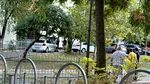 Scandal în București. Un proprietar ar fi venit cu ranga pentru a-l scoate din apartament pe chiriaș, iar acesta a răspuns cu spray iritant. A fost nevoie de intervenția polițiștilor
