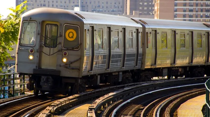 Un tren de pasageri a deraiat la New York: cel puțin patru morți și 67 de răniți. FOTO + VIDEO