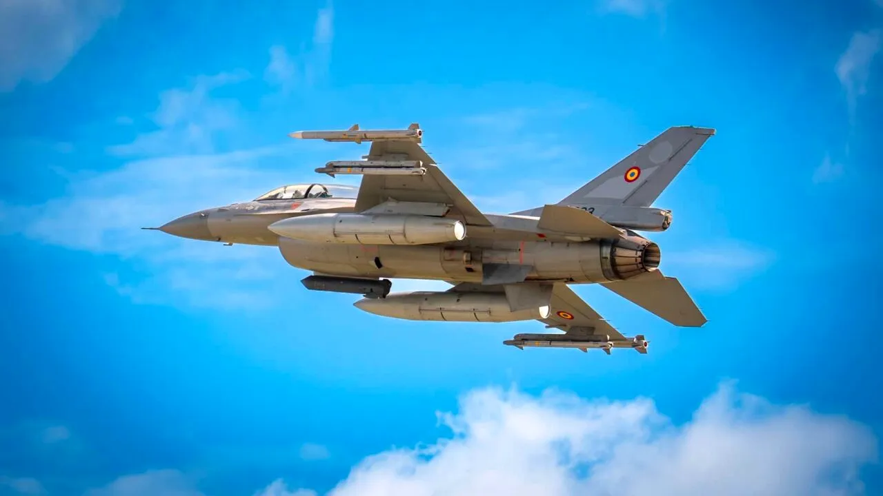 O nouă țintă aeriană, detectată de radare. A doua avertizare RO-Alert în Tulcea în numai câteva ore. Armata a ridicat avioane F-16