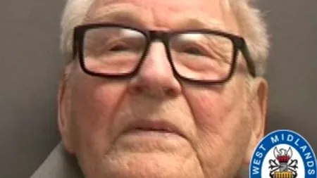 Unul dintre cei mai bătrâni pedofili a murit, după ce s-a înecat cu o băutură. Mai avea de executat 17 ani de închisoare