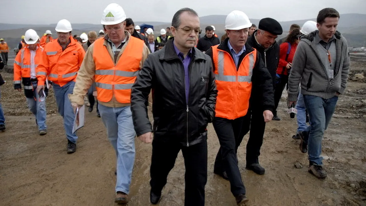 Lucrările la drumul turistic Răchițele - Ic Ponor, care trece prin satul natal al lui Boc, reluate