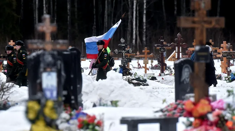 Un rus care și-a ucis mama în bătaie a fost înmormântat ca un erou după ce a murit pe front în Ucraina