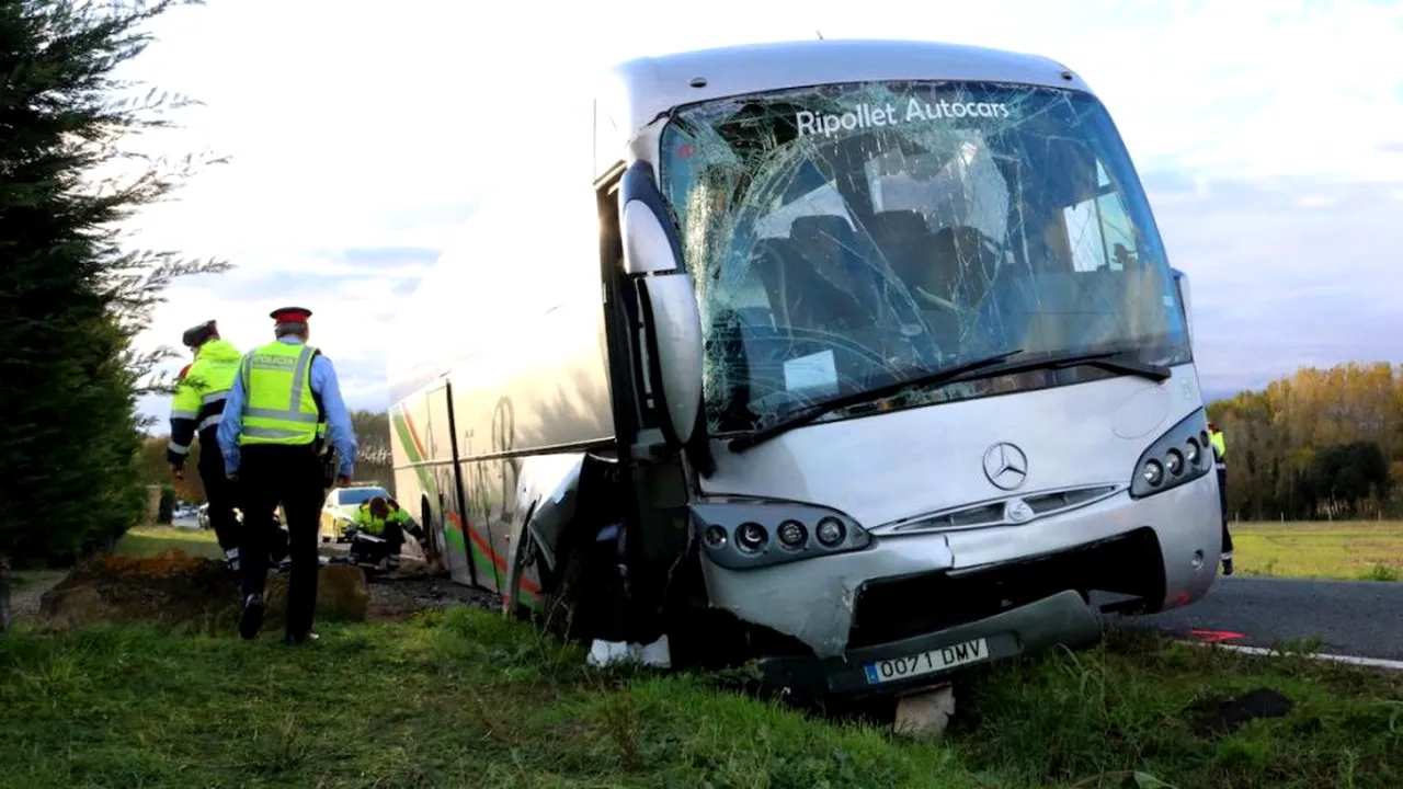 Grav accident de circulație pe DN 7. Opt persoane rănite, între care și un copil
