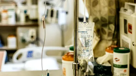 TRATAMENTUL CU REMDESIVIR poate scădea riscul de deces la bolnavii cu coronavirus. Medicamentul a fost utilizat împotriva EBOLA
