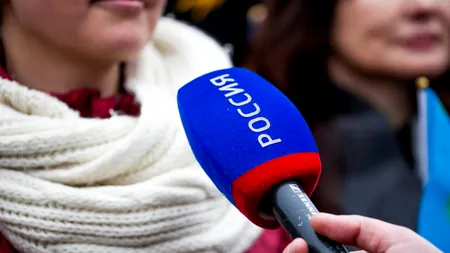 Kremlinul acuză SUA de obstrucționarea jurnaliștilor ruși care relatează despre alegerile prezidențiale americane