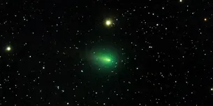 Cometă verde, vizibilă pe cerul nopții. Ultima dată s-a întâmplat asta în Epoca de Piatră