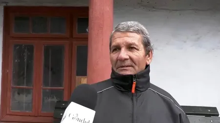 VIDEO. Vaccinarea la țară, o misiune imposibilă: „Am sănătate în mine și nu mă vaccinez. Dacă nu am murit acum, să mor din vaccin?” (REPORTAJ)