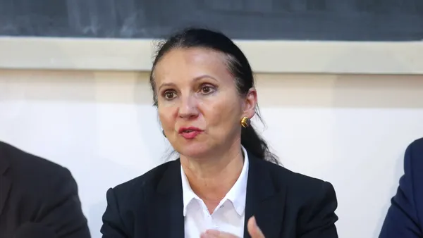 La doar cinci zile după condamnare, Sorina Pintea cere întreruperea executării pedepsei din motive medicale