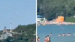 Patru persoane au decedat, iar alte 10 au fost rănite după ce o dronă s-a prăbușit pe o plajă plină cu turiști de la Marea Neagră