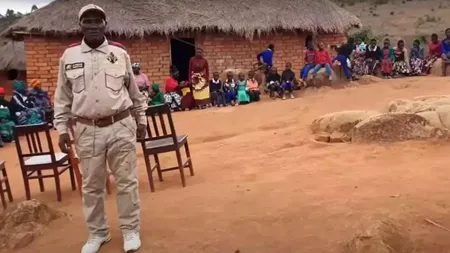 Cum se DESCURCĂ un bărbat din Tanzania care are 16 soţii, 104 copii şi 144 de nepoţi: „Fiecare soţie are casa ei, bucătăria ei”