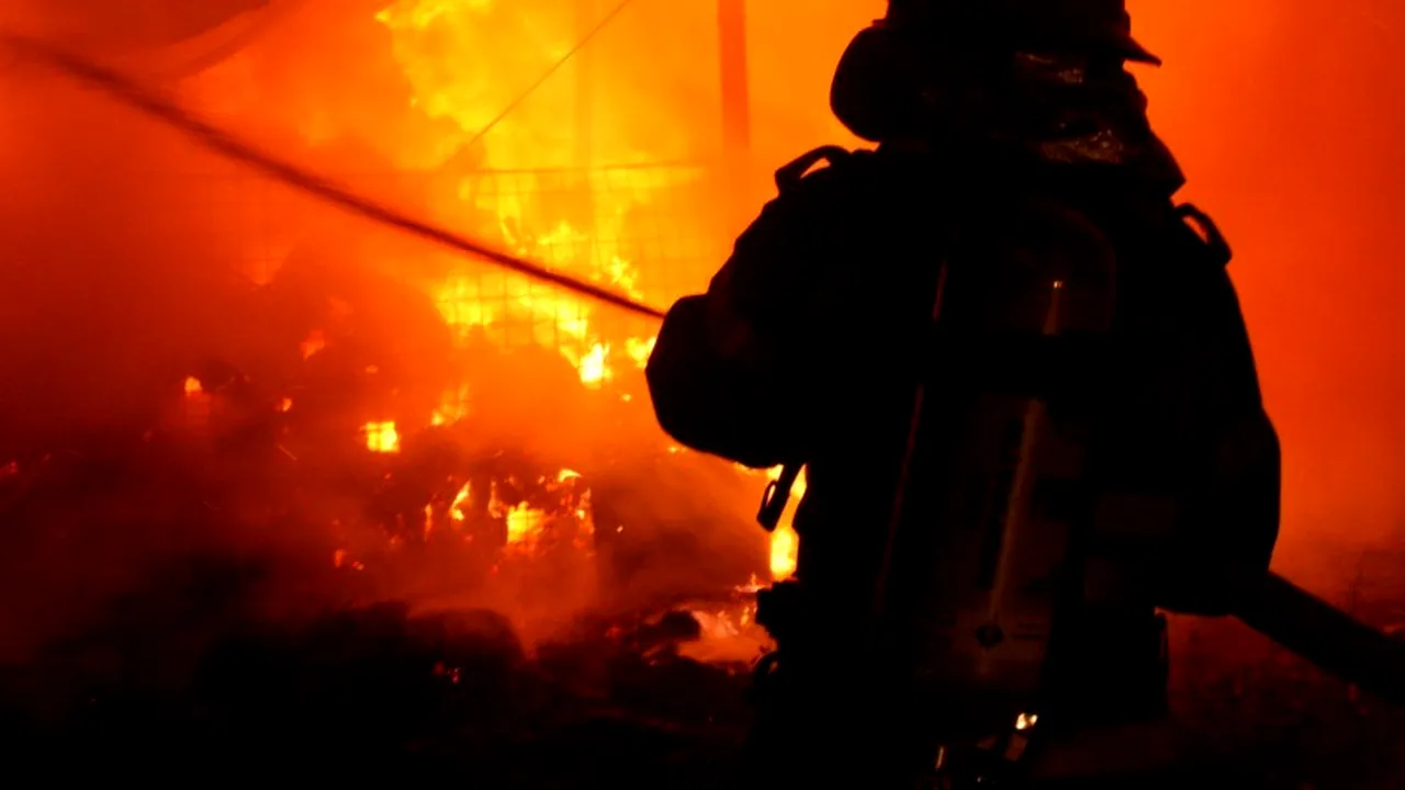 Incendiu puternic în Capitală