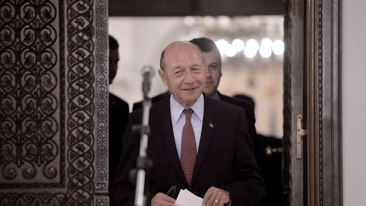Băsescu, ironii și critici la adresa lui Iohannis: Oare cine l-o fi păcălit că Daddy urma să anunțe suspendarea?