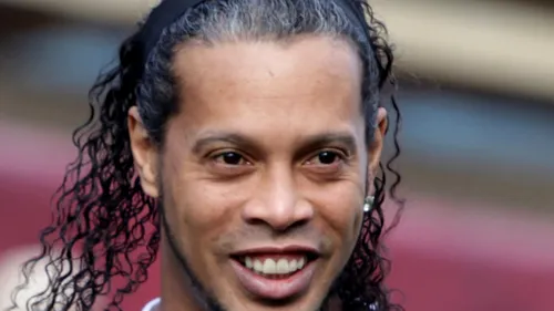 Brazilianul Ronaldinho, infectat cu Covid-19. Fostul mare fotbalist este asimptomatic