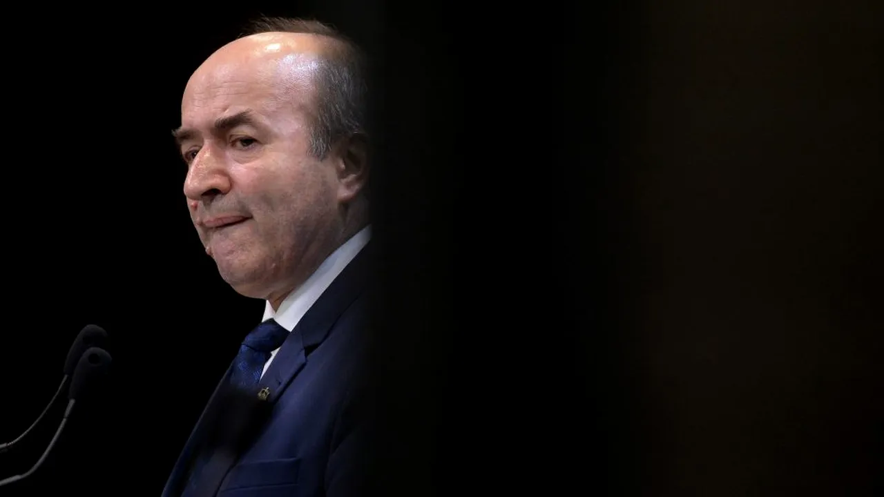 Tudorel Toader: Fără să mă surprindă, Birchall confundă secretizarea cu clasificarea unui document