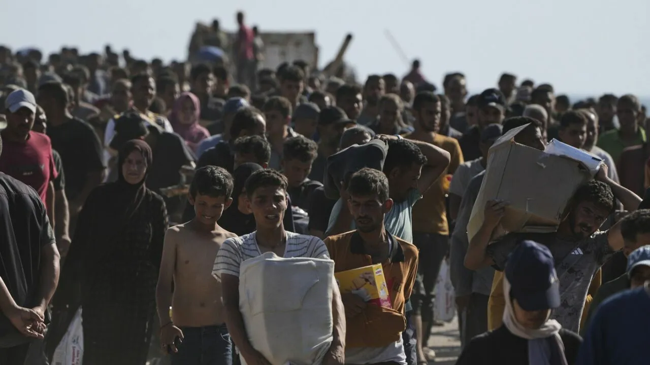 RĂZBOI în Orientul Mijlociu, ziua 681. Israelul pregătește relocarea palestinienilor în sudul Gazei