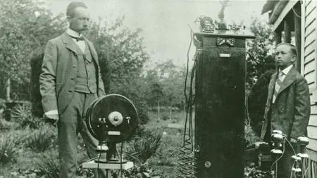 Povestea fascinantă a fermierului care a inventat telefonul mobil în 1902. A murit singur și falit