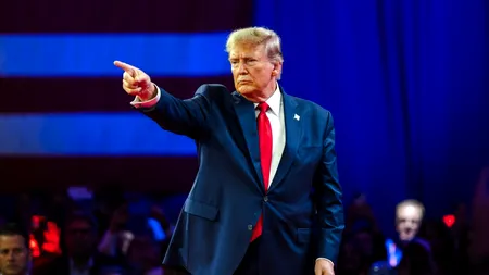 Cine e guvernatorul condamnat la 14 ani de închisoare pentru corupție, GRAȚIAT de Trump? 1.200 de persoane implicate în asaltul Capitoliului, iertate