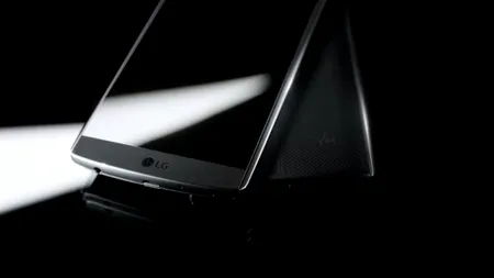 LG a lansat un smartphone cu două ecrane și două camere pentru selfie-uri