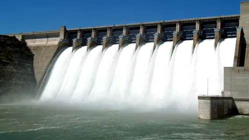 Hidroelectrica plătește 20.500 lei pentru a afla dacă centrala Tarnița are efecte asupra mediului